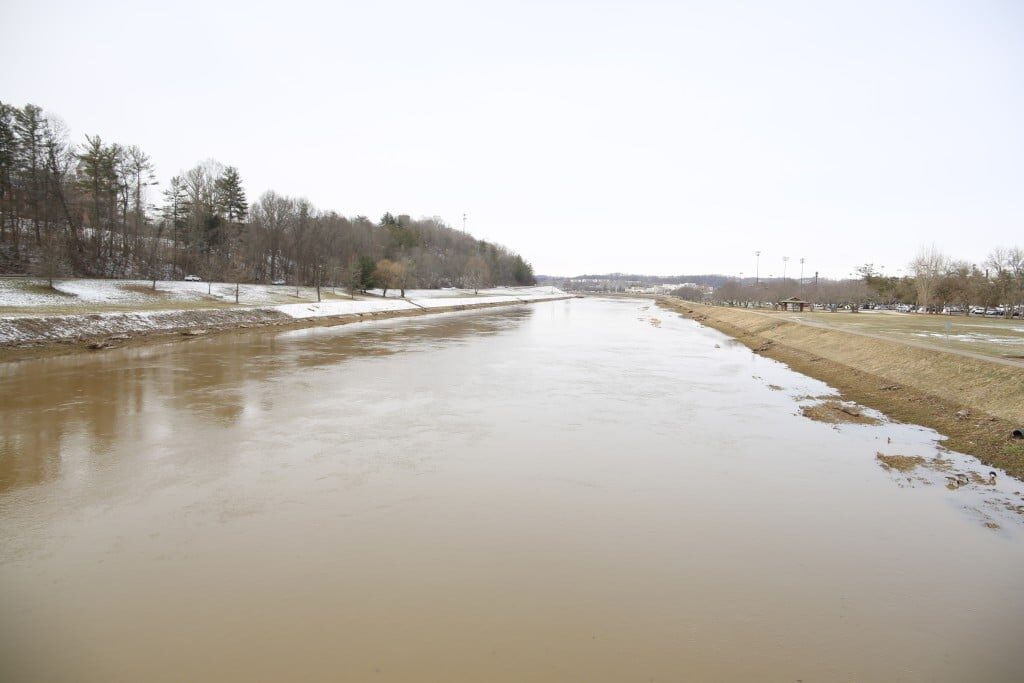 Flooded river banks, seen from the Richland Avenue bridge.