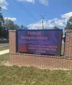 Photo gallery: Tomcat Bridgebuilders Recovery Walk