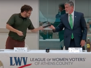 Athens mayor Steve Patterson easily wins third term