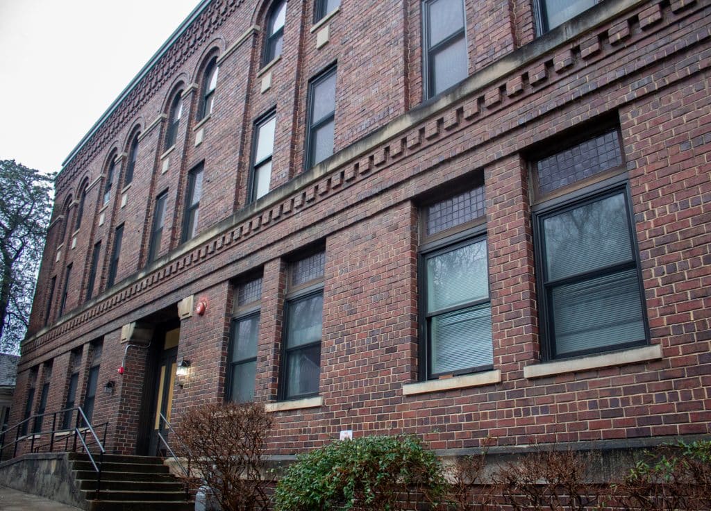 Tenants displaced by Beasley Mill fire return to apartment complex