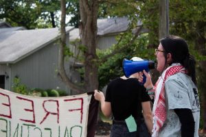 Local activists protest senator’s support for Israel during fundraiser