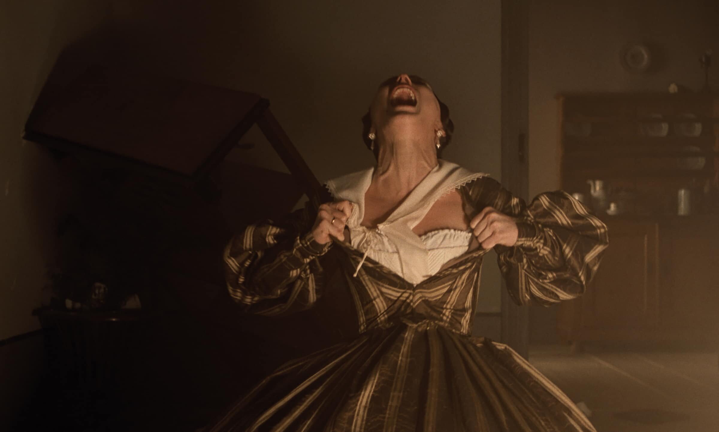 Bodice ripper from Nosferatu