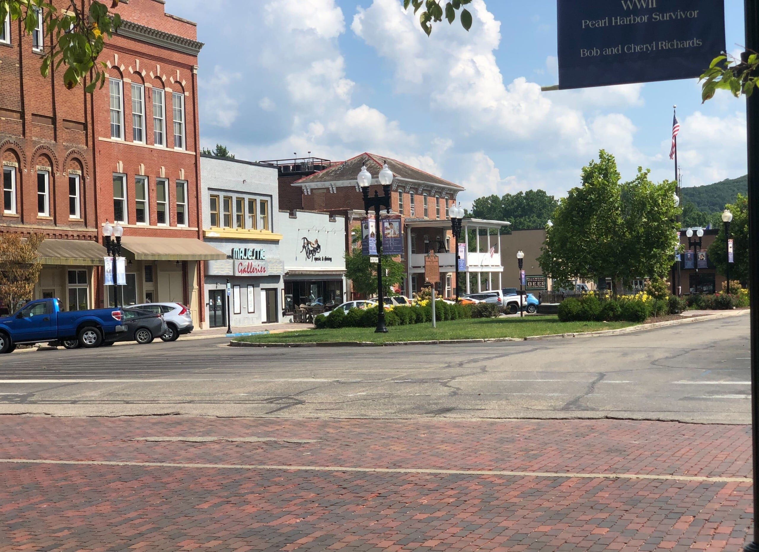 Nelsonville Square storefronts