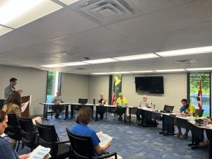 Ohio and Athens County Leagues of Women Voters presents ward map to Nelsonville