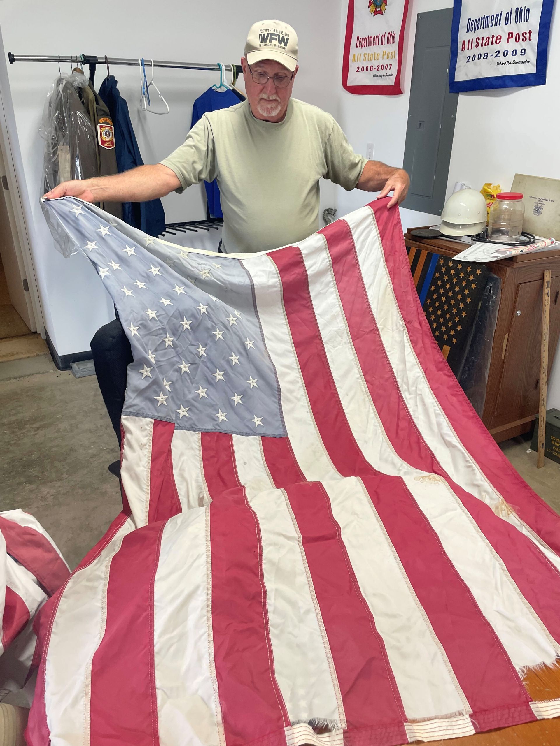 How to dispose of American flags