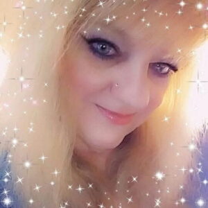 Cinthia Lyn Glover