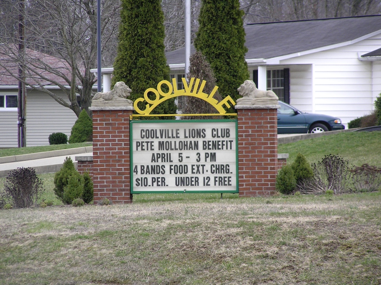 Welcome to Coolville sign