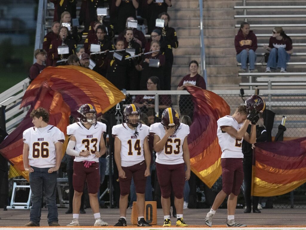Football players lined up
